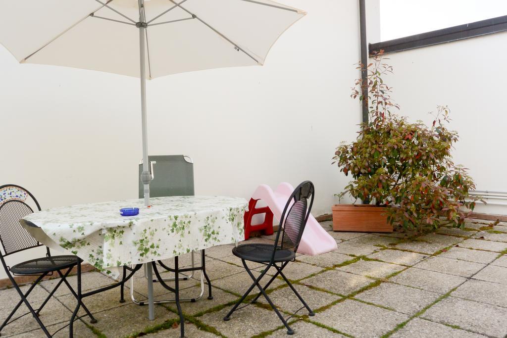 Albergo Meuble Abatjour Mantova Bagian luar foto