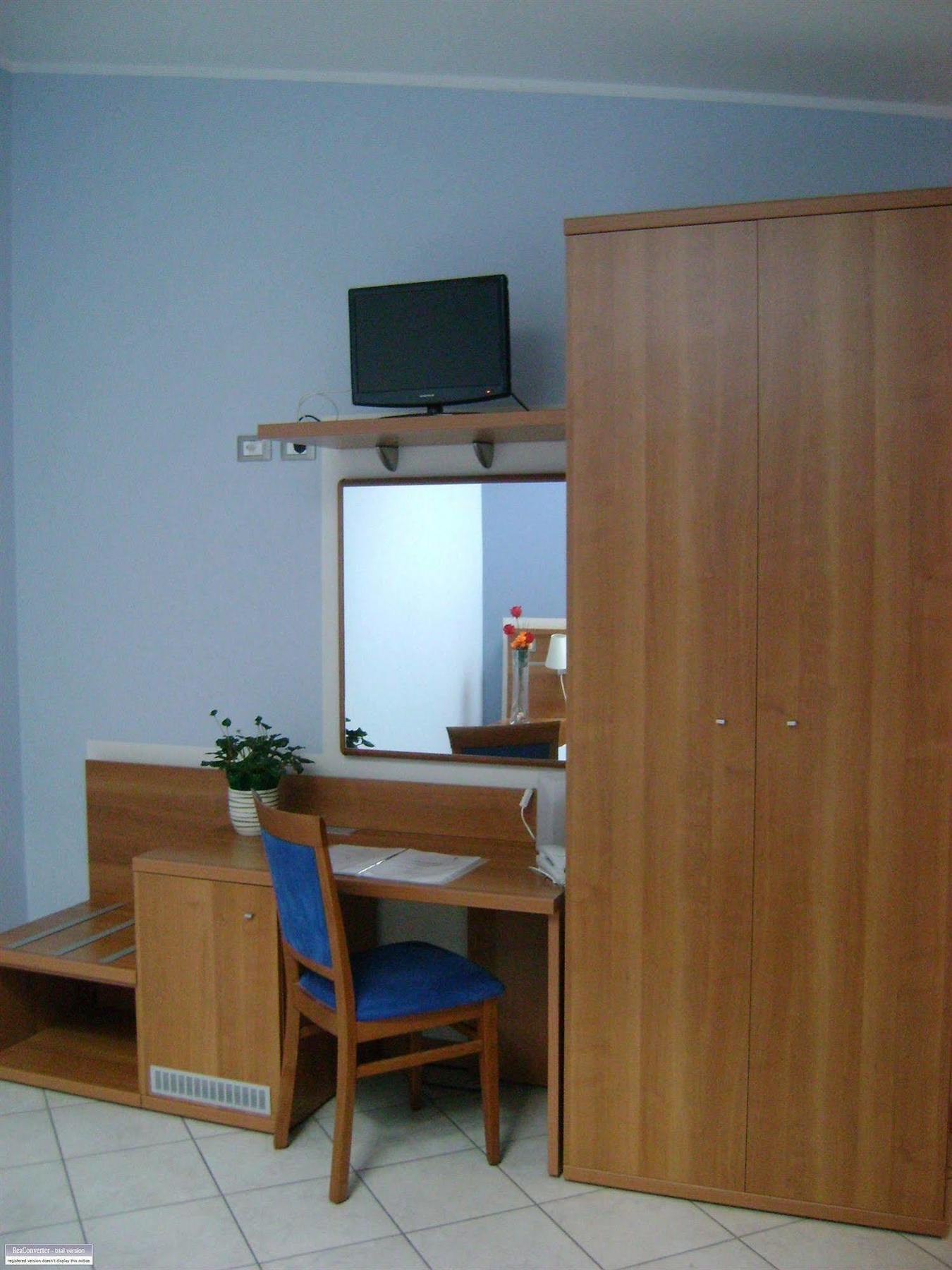 Albergo Meuble Abatjour Mantova Bagian luar foto