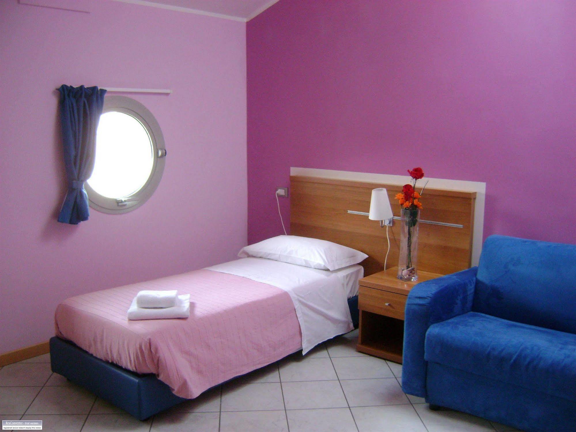 Albergo Meuble Abatjour Mantova Bagian luar foto